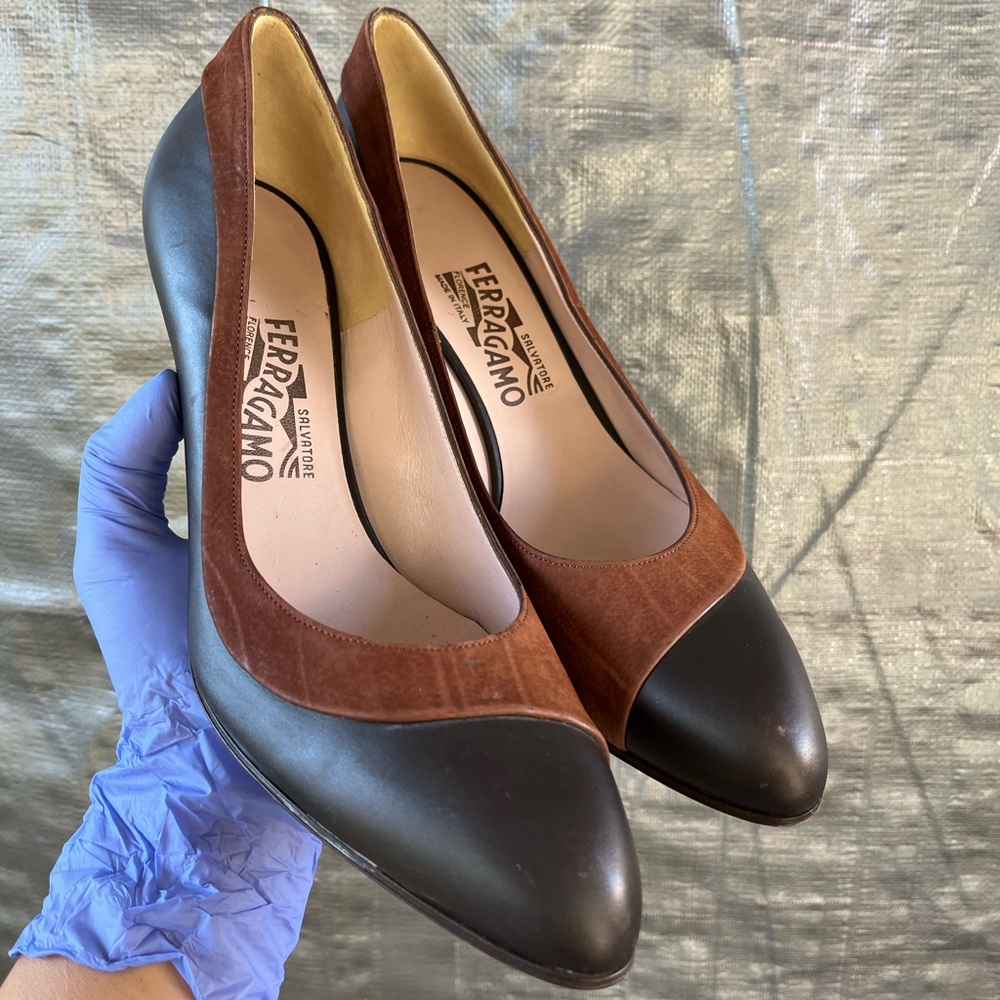 Salvatore Ferragamo vintage pumps textured cap toe brown suede 9 1/2 2A